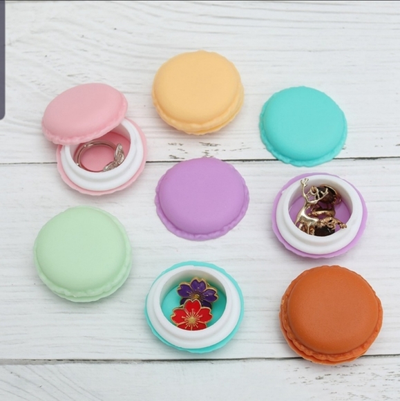 LAST 1! Mint macaron mini jewelry case gift - Picture 3 of 4